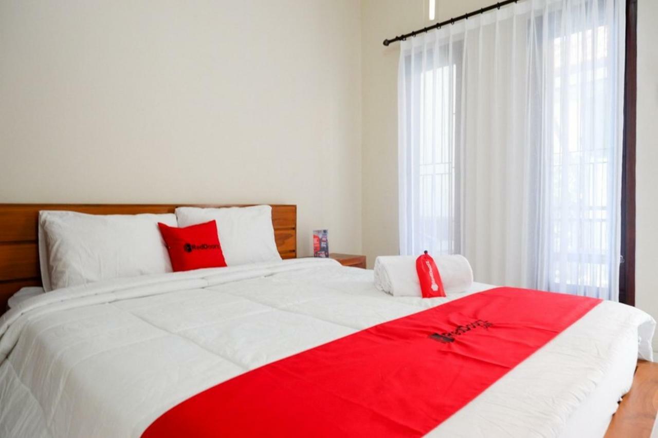 Reddoorz Near Mertasari Beach Denpasar  Room photo